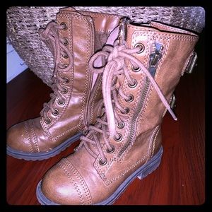 Toddler girl combat boot - size 9